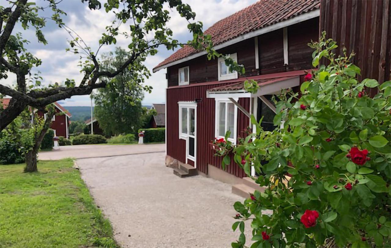 Cozy Home In Raettvik With Kitchen Exteriör bild